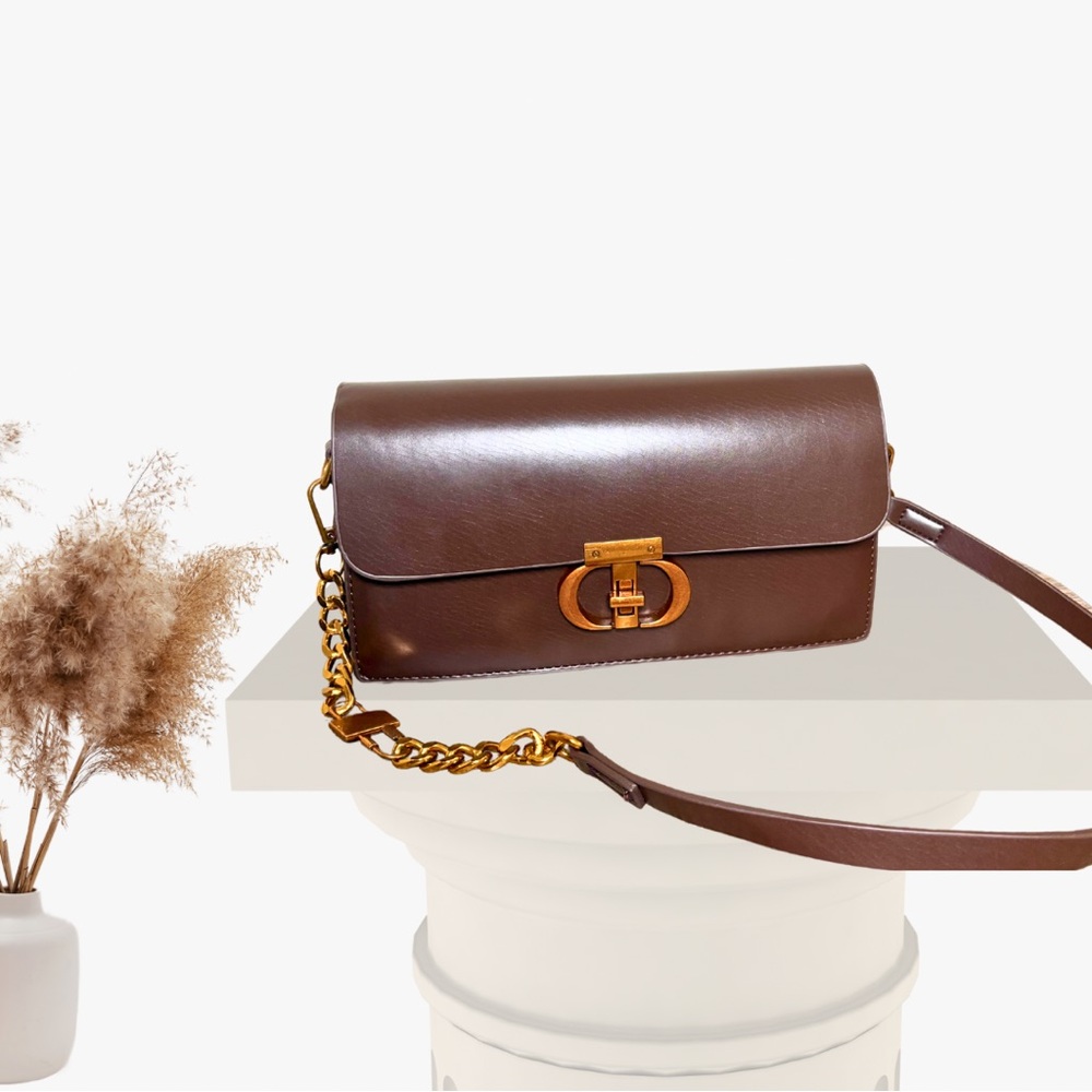 Elegant Brown Leather Shoulder Bag